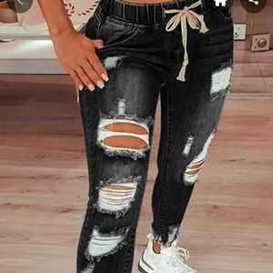 Fun & Sassy Ripped Skinny Jeans
